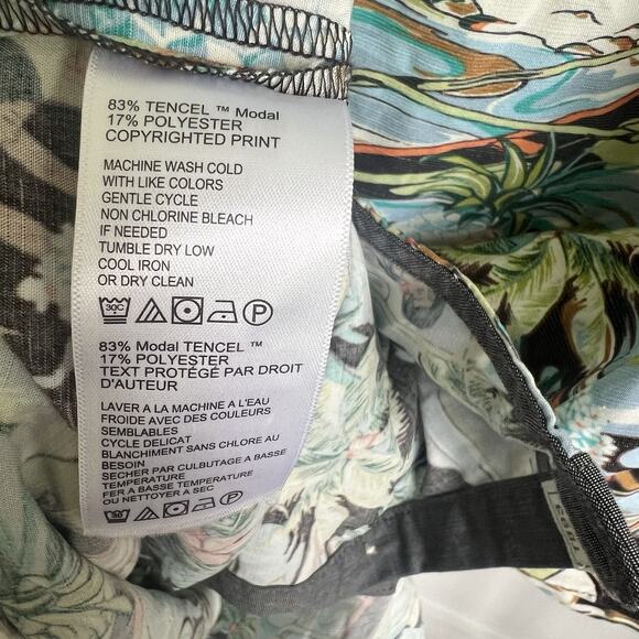 Tommy Bahama Coconut Point Tropical Surf Hawaiian Button Down Shirt Mens Medium - Picture 5 of 8